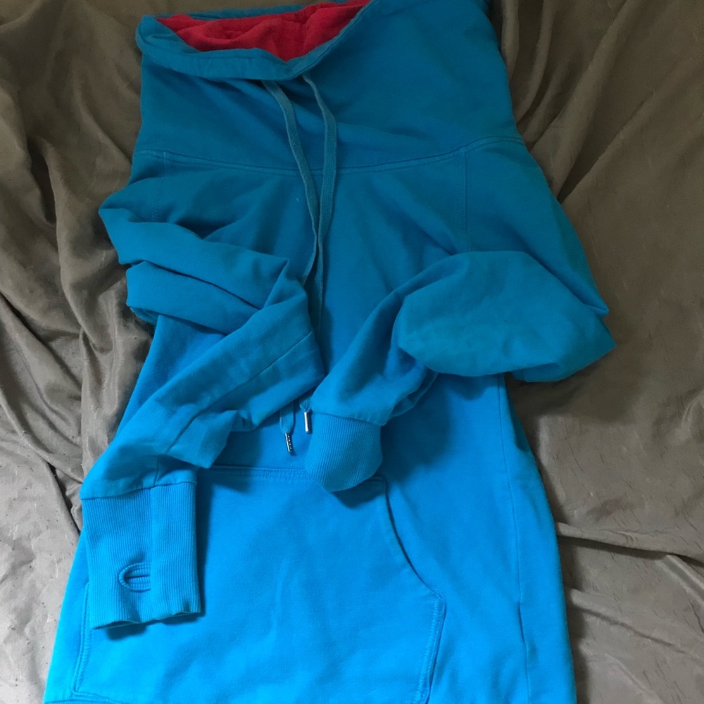 Sweatshirt - Picture 2 of 2